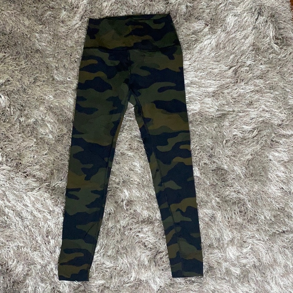 Victoria’s Secret leggings